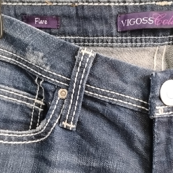⭐ Vigoss Collection Women's Dark Wash Flare Jeans Size 1 ⭐ - Picture 2 of 9